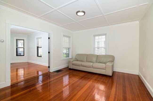 Building Photo - 21 Wollaston Ave