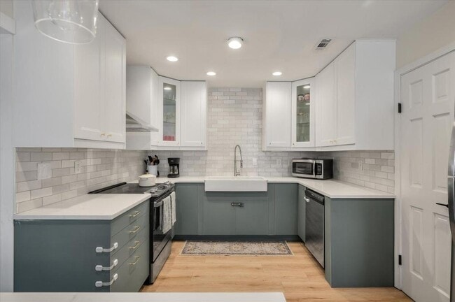 Building Photo - 537 Braxton Ave