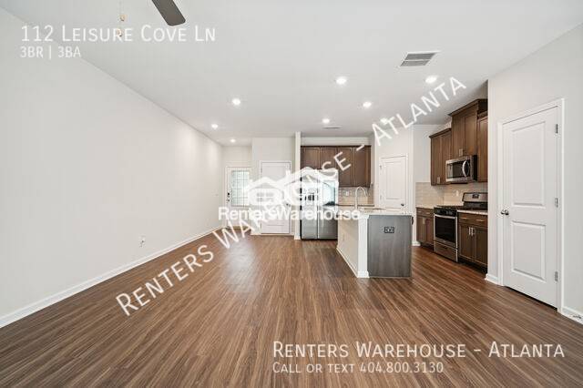 Building Photo - 3 Bedroom Townhome in the Heart of McDonough