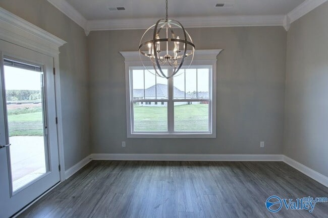 Building Photo - 17212 Stonegate Dr