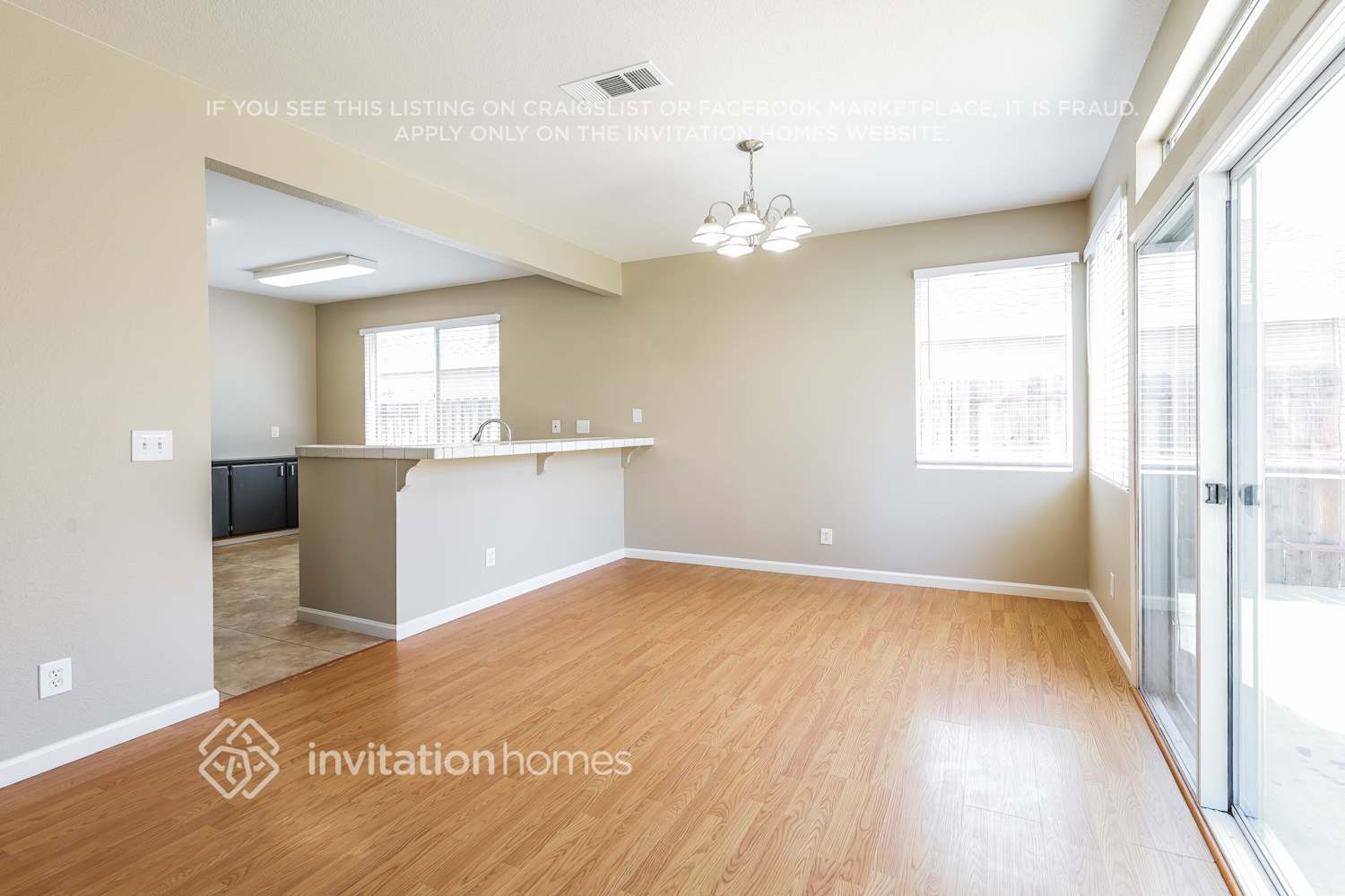 Building Photo - 4421 Fall Ln