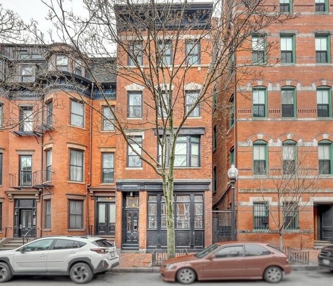 Primary Photo - 70 Clarendon St