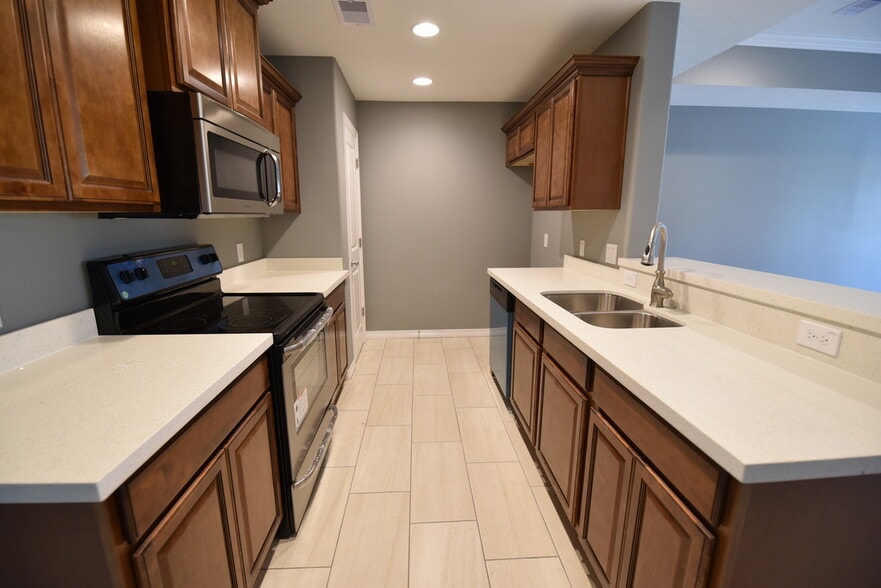 Building Photo - 315 North 2 1/2 St. Ste B