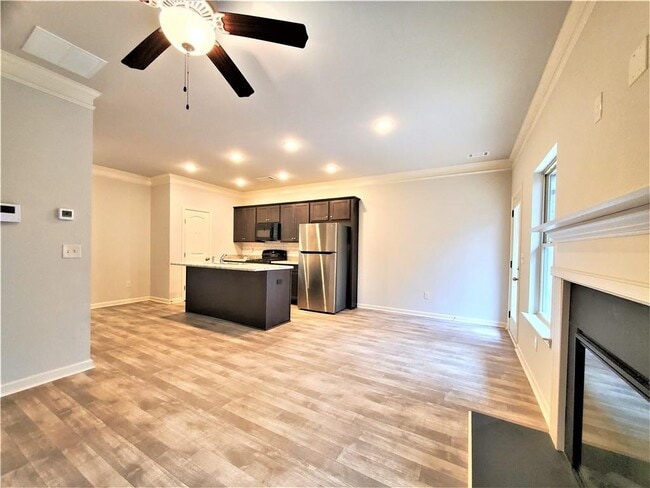 Building Photo - 349 Turtle Creek Dr