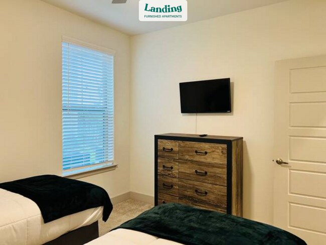 Building Photo - 698 Basilica Bay Dr