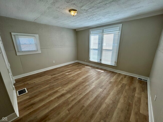 Building Photo - 316.5 W 29th St