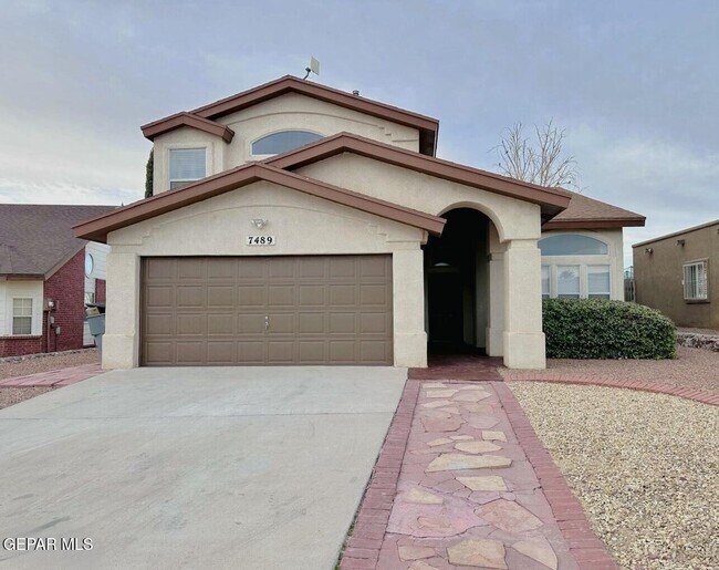 Building Photo - 7489 Plaza Redonda Dr