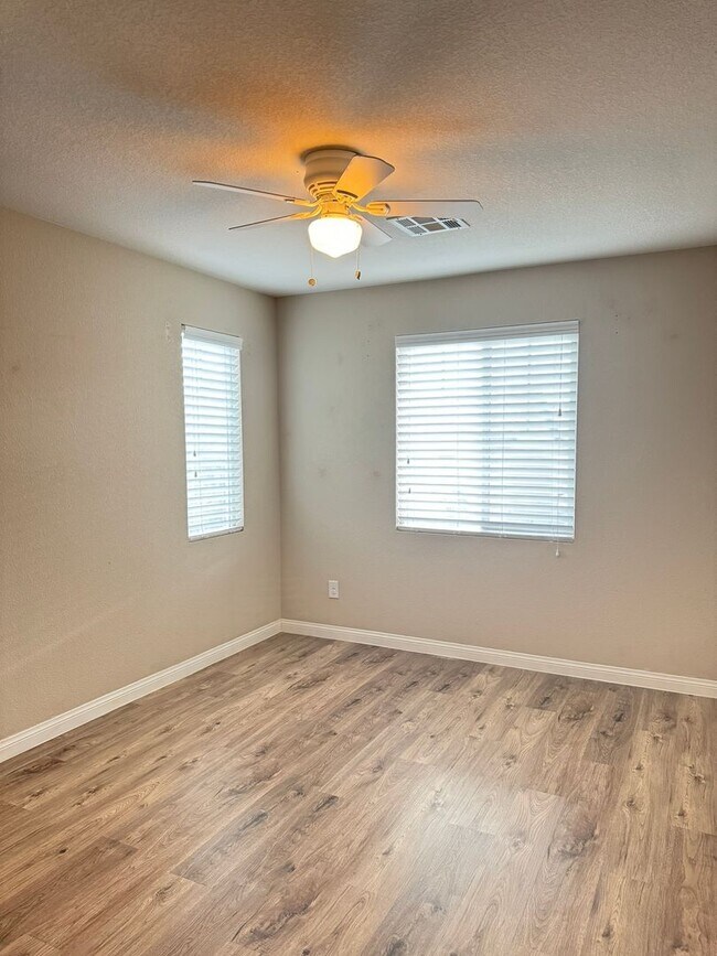 Building Photo - Beautiful 2-story home in the sought-after Providence community!