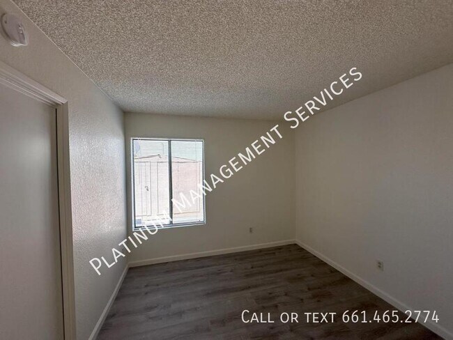 Building Photo - 3063 W Ave J4