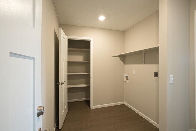 Building Photo - 5437 Broad Fields Cove