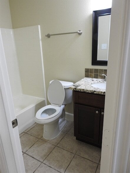 Building Photo - 6207 Pleasant Stream Dr