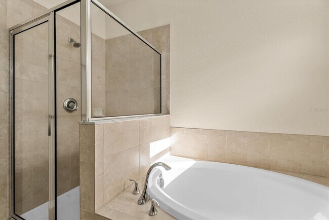 Building Photo - 11711 Breadfruit Ln