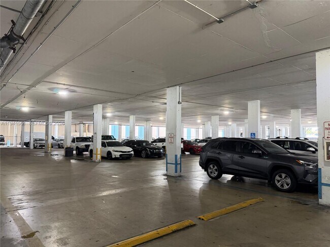 Building Photo - 13499 Biscayne Blvd