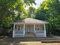 Building Photo - 460 W Napier Ave