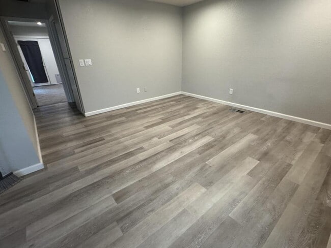 Building Photo - 1370 Del Rosa Way