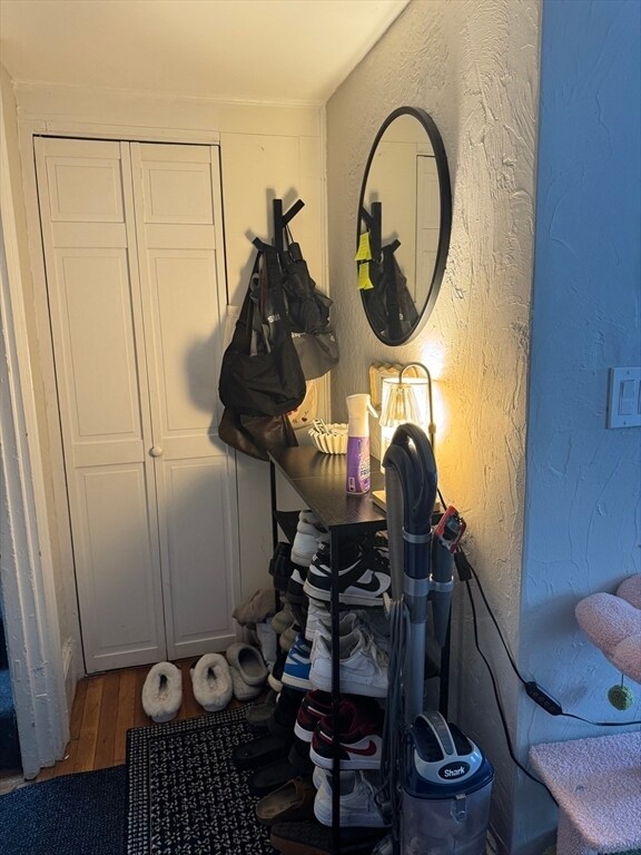 Building Photo - 44 Melrose St