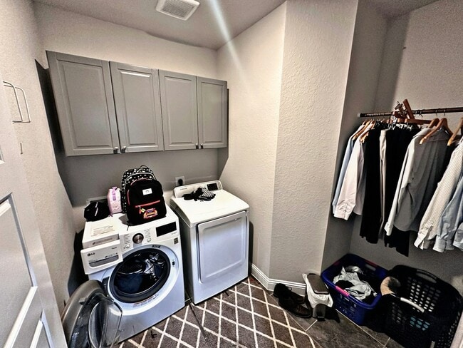 Building Photo - 21822 Rose Maris Ln