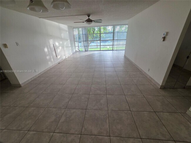 Building Photo - 601 Three Islands Boulevard