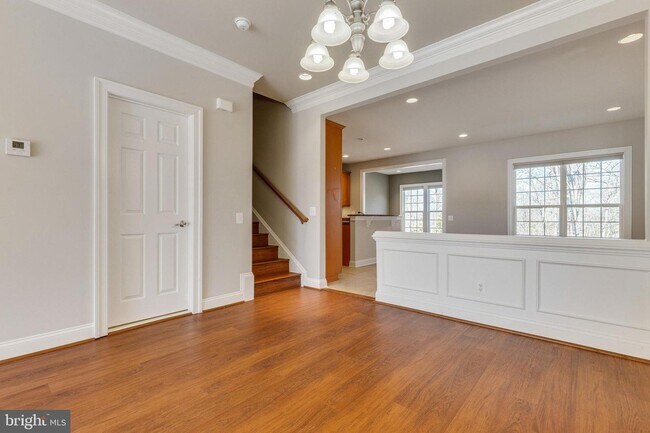 Building Photo - 42668 Keiller Terrace