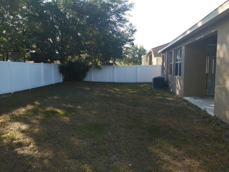 Building Photo - 5804 Justicia Loop