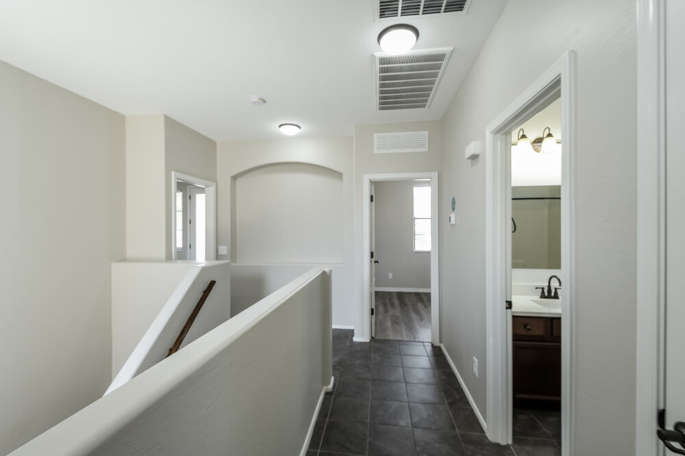 Building Photo - 2403 W Dusty Wren Dr