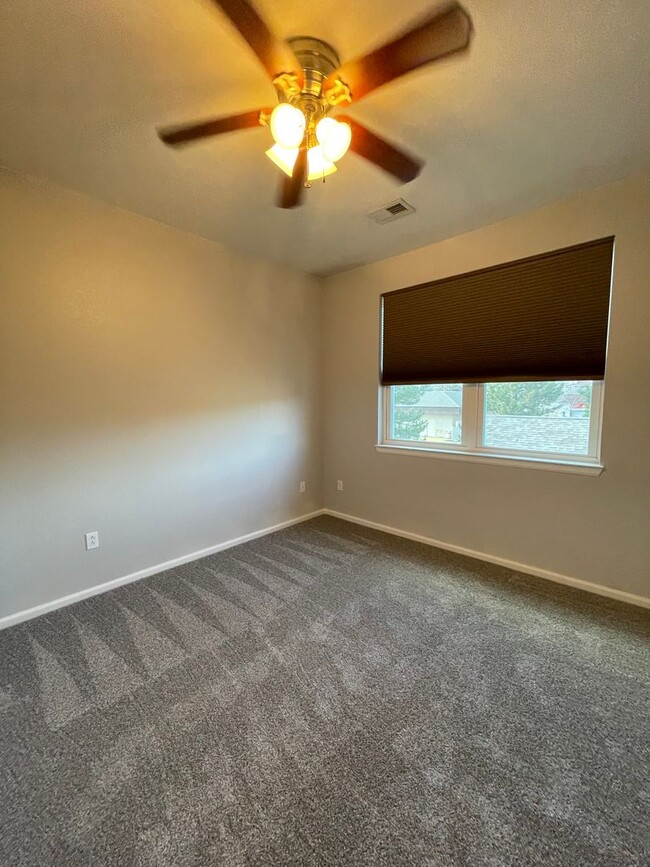 Building Photo - Spacious 2 Bed Condo in Arvada's Maple Lea...