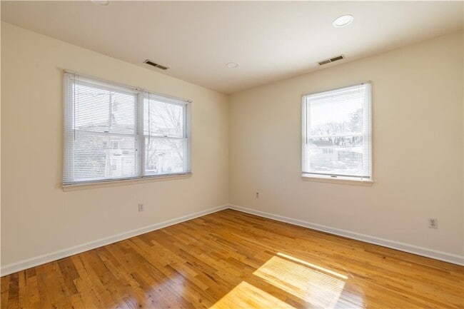 Building Photo - 170 Harrison Ave
