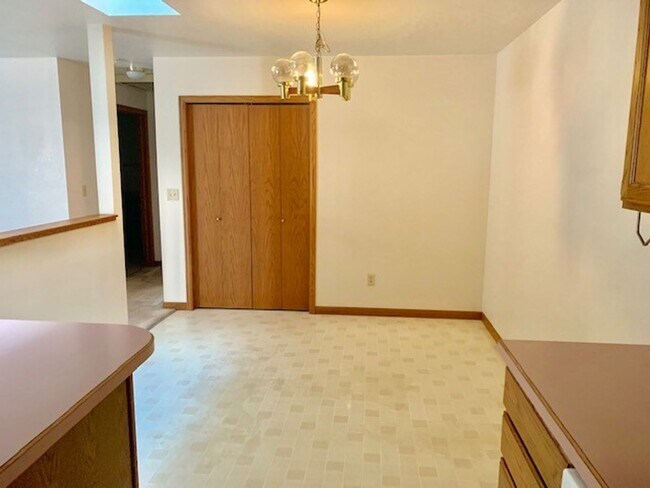 Building Photo - 1025 49th Ave Ct