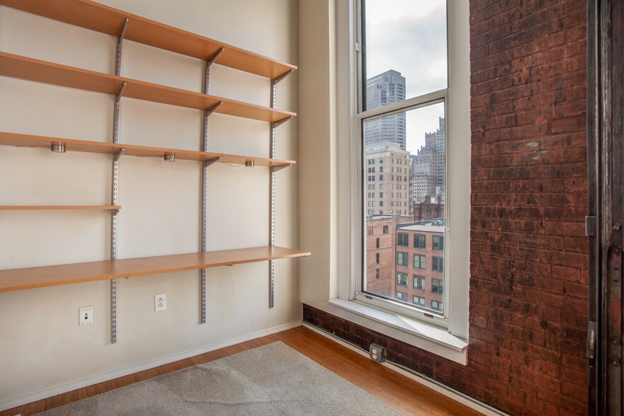 Building Photo - 1136 Washington Ave