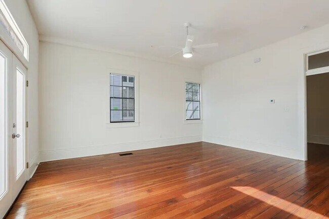 Building Photo - 2215 Second Street