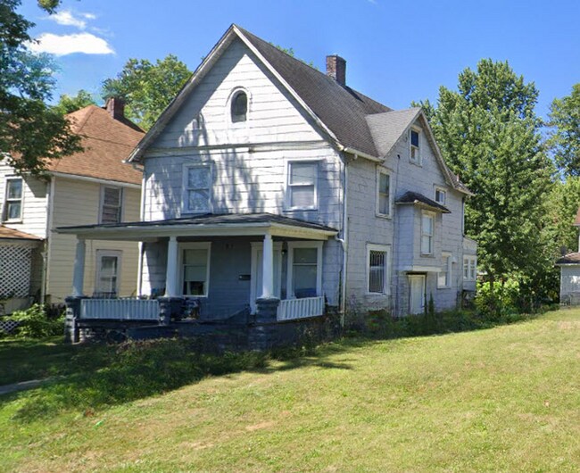 Primary Photo - 3 Bedroom NW Canton House for Rent
