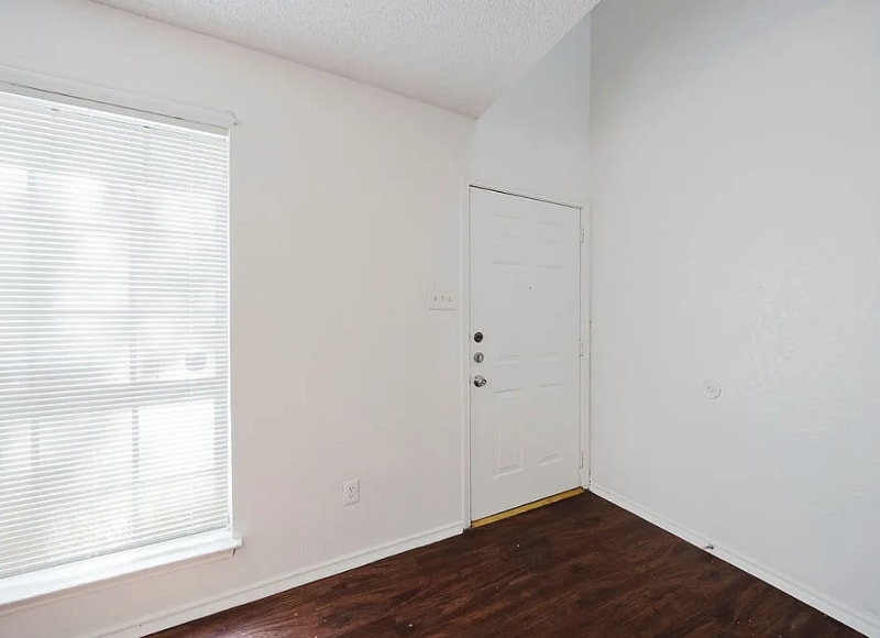 Building Photo - 2332 Sherry St