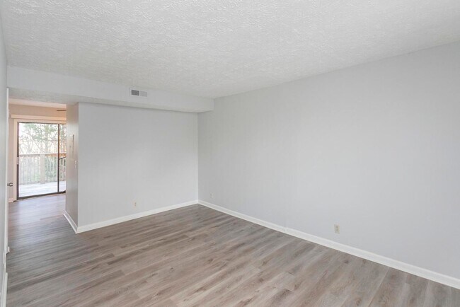 Building Photo - 3309 Falls Creek Dr