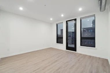 Building Photo - 500 N 13th St