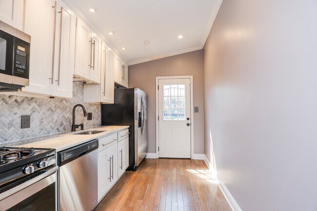 Building Photo - Welcome Home!
