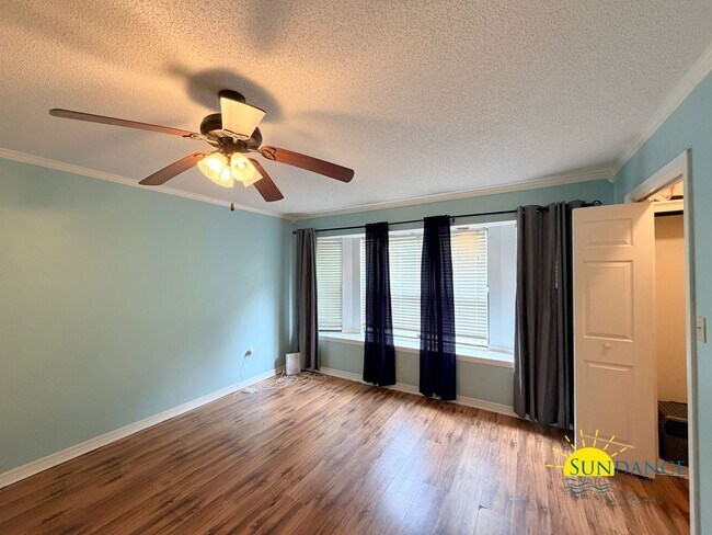 Building Photo - 1151 Rhonda Dr