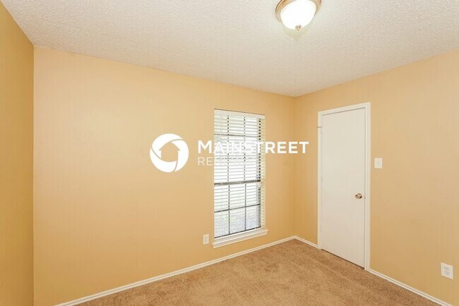 Building Photo - 3 Bedroom Pet-Friendly Home in Lancaster, ...
