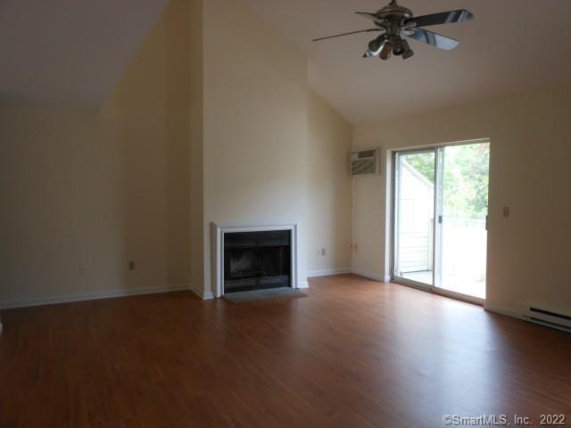 Building Photo - 160 Willow Springs