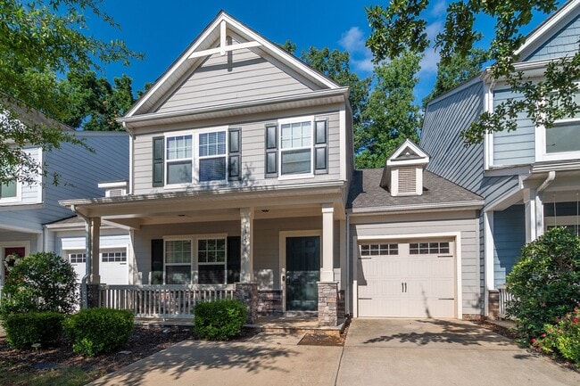 Building Photo - Freshly Renovated 4-Bedroom Home with Mode...