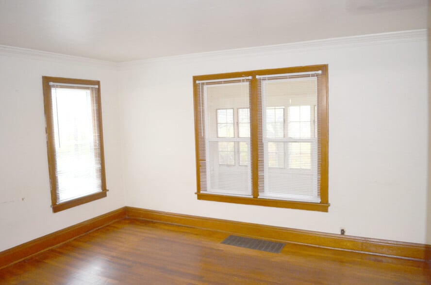 Building Photo - 3690 Enlow Rd