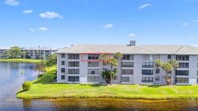 Building Photo - 1524 Whitehall Dr