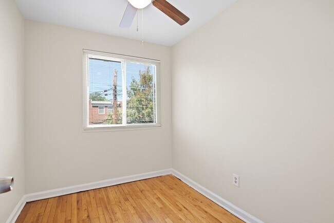 Building Photo - 4229 Fort Dupont Terrace SE