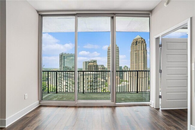 Building Photo - 1080 Peachtree St NE