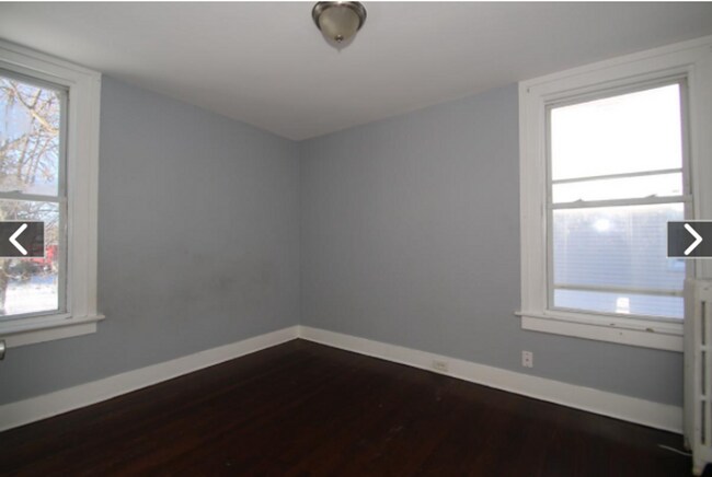 Building Photo - 54 Kensington St