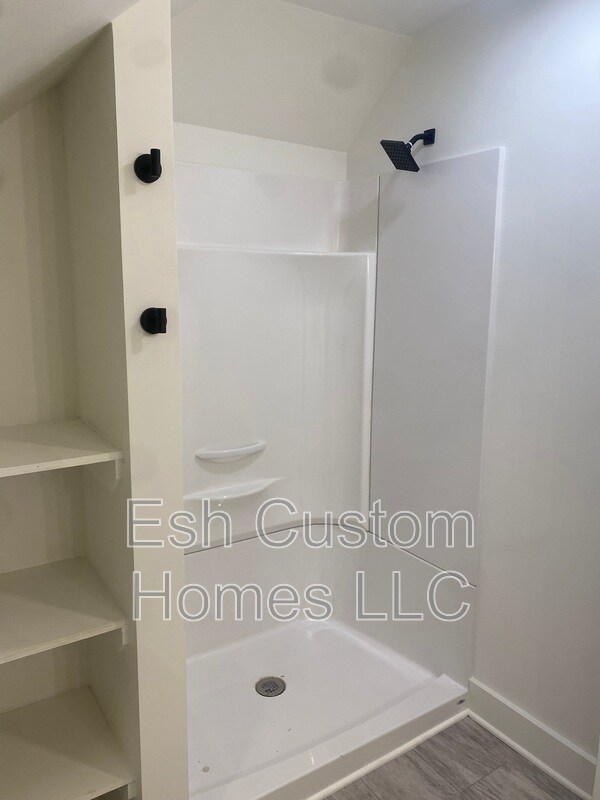 Building Photo - 2686 Lititz Pike