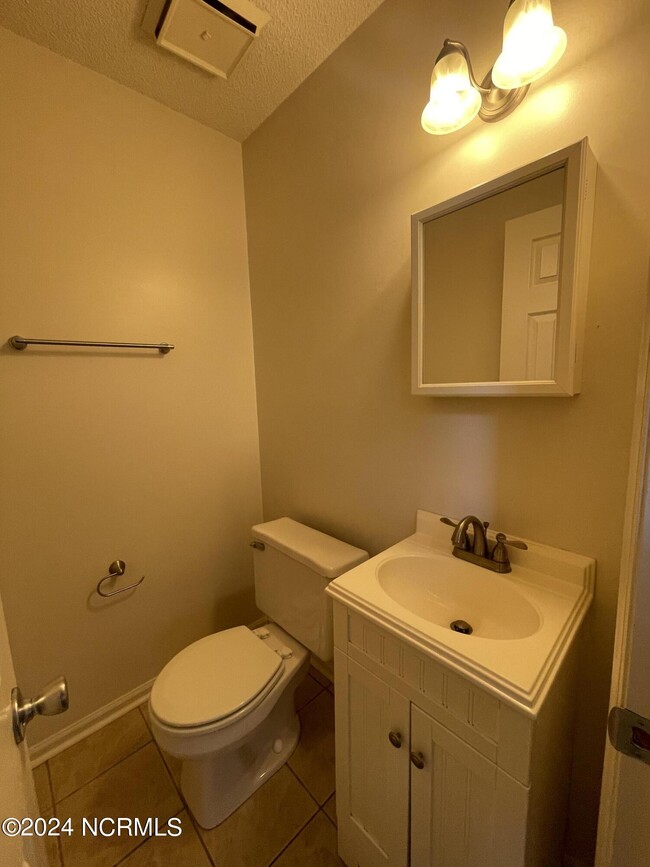 Building Photo - 126 Cordell Dr