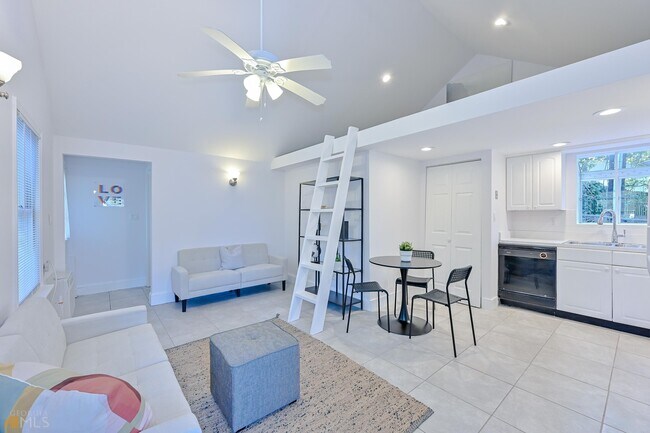 Building Photo - 1146 Oakdale Rd NE