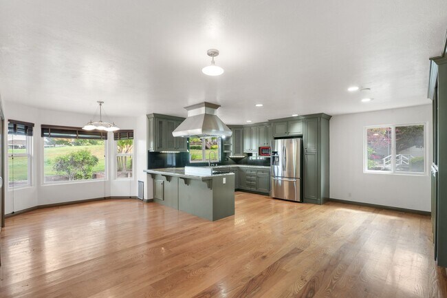 Building Photo - Spanish-style home in Ridgemark