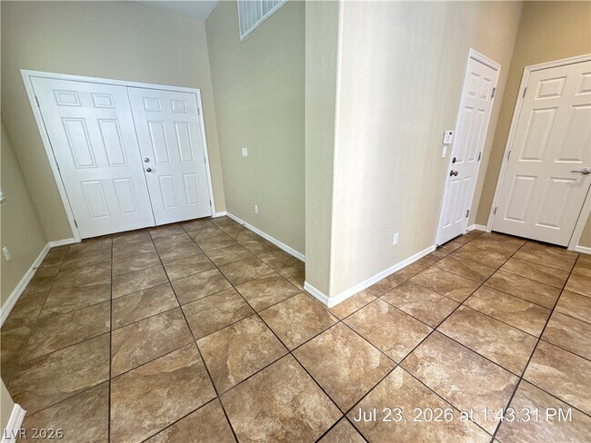 Building Photo - 9204 Tudor Park Pl