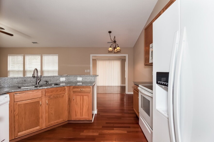 Building Photo - 2631 Bridgeville Ln